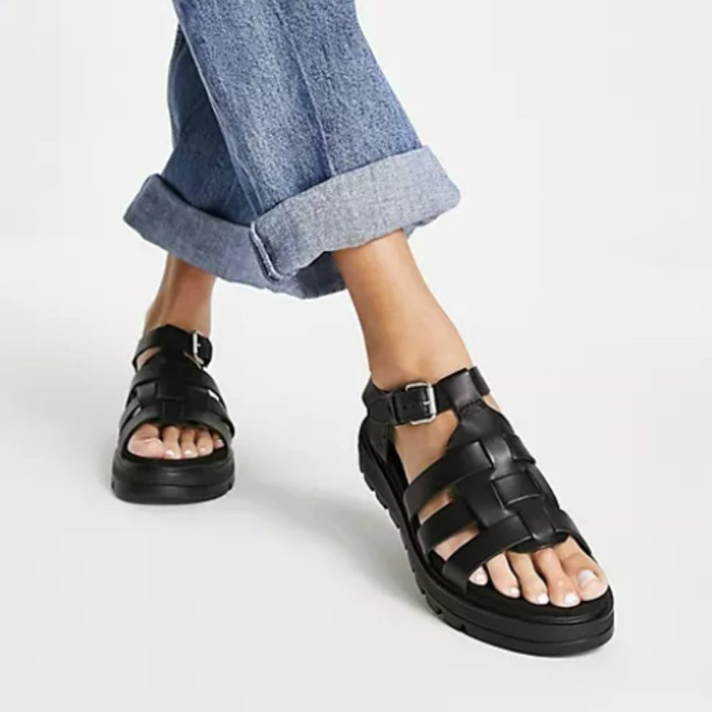 Timberland Ray City Fisherman sandals in black grain